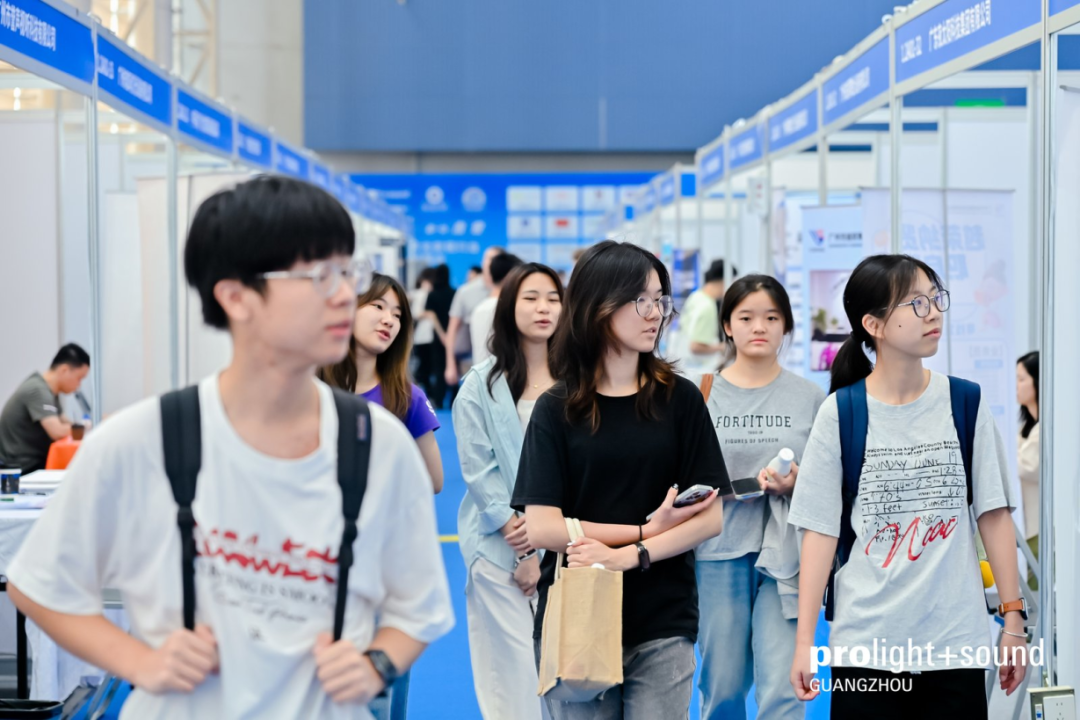 第24届广州国际专业灯光、音响展开展次日热力攀升！趋势上新，商机加速释放