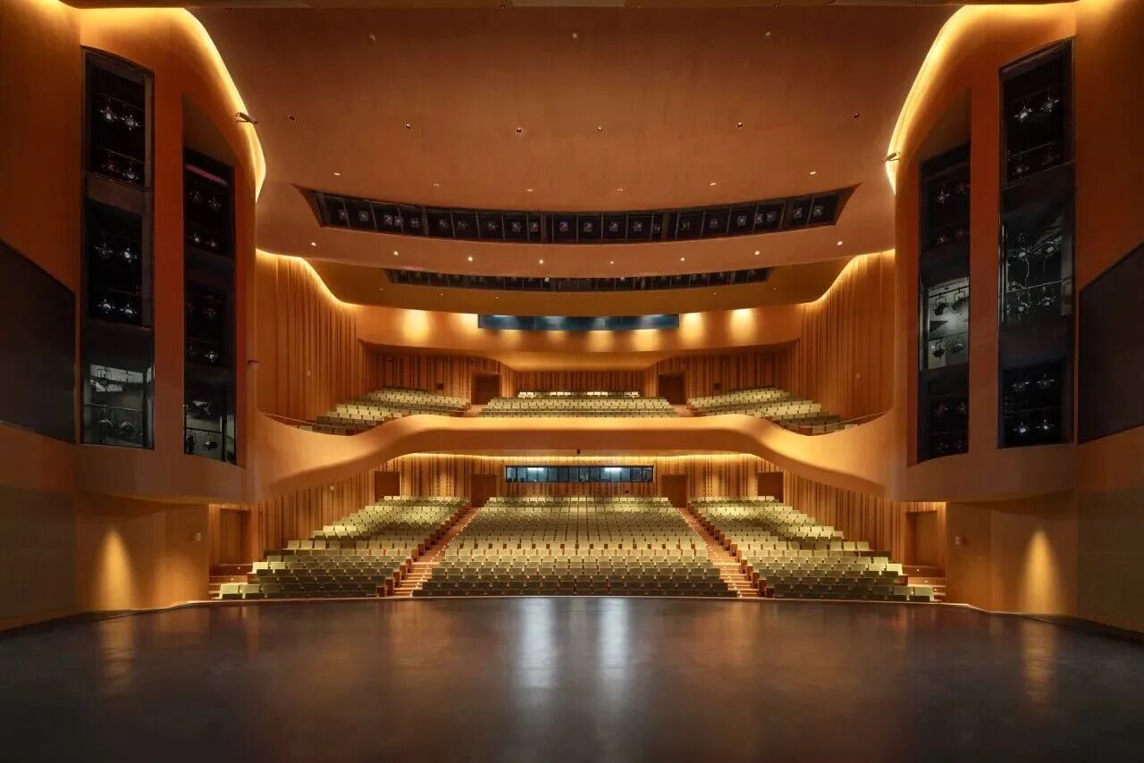 成龙跨界执导｜L-Acoustics & DiGiCo 助力中演·成都大剧院以先锋声场重塑《图兰朵》百年经典